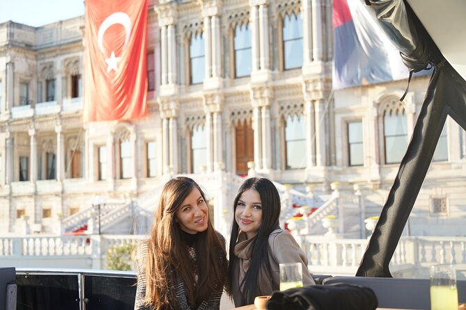 Bosphorus Sunset Cruise on Luxury Yacht with Transfers - Anadolu Hisarı and Kucuksu Palace on the Asian side
