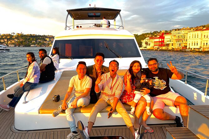 Bosphorus Sunset Yacht Cruise with Snacks and Live Guide - Maiden’s Tower (Kız Kulesi): The Legend-Laced Stop Everyone Asks About