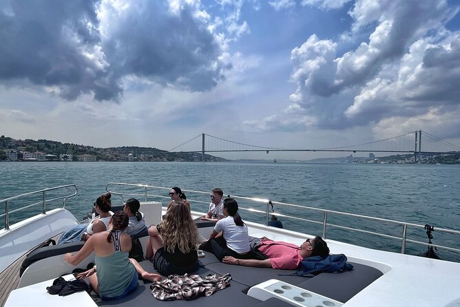 Bosphorus Yacht Cruise Experience: Visit the Asian Side - The Asian side begins: Kanlıca Meydani and the yogurt pause