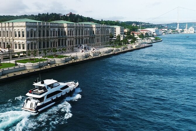 Bosphorus Yacht Cruise with Stopover on the Asian Side - (Morning or Afternoon) - A 2.5-Hour Bosphorus Reset on a Sunset-Route Yacht