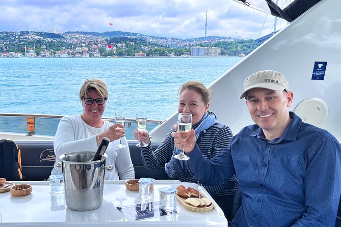 Bosphorus Yacht Cruise with Stopover on the Asian Side - (Morning or Afternoon) - The Asian-Side Stop in Kanlıca: Yogurt, Coffee, and a Short Pier Moment
