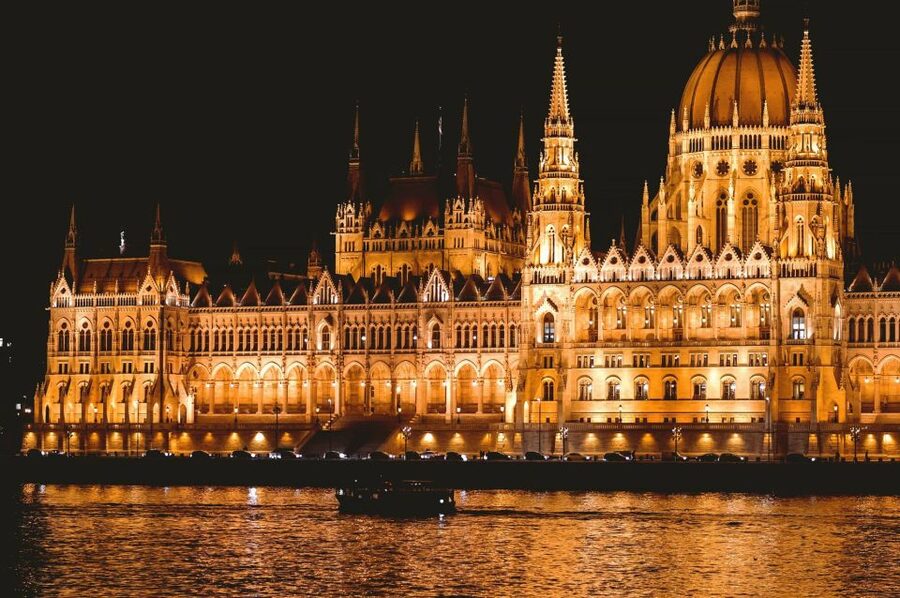 Budapest: Private Danube Yacht Cruise with Welcome Drink - FAQ
