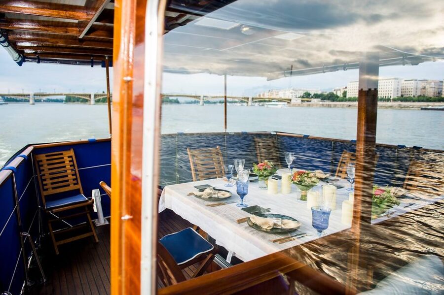 Budapest: Private Danube Yacht Cruise with Welcome Drink - Welcome Drink, Then Onboard Food and Drinks (Your Choice)