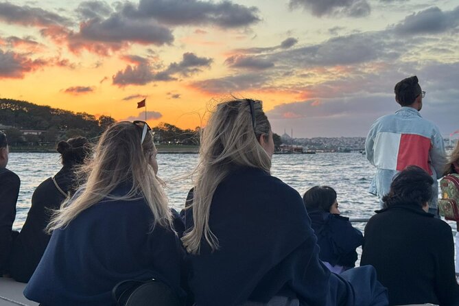 Budget Evening Cruise: Dinner, Live Shows & Party - Ortaköy Mosque (Büyük Mecidiye): the Neobaroque landmark that turns into a postcard