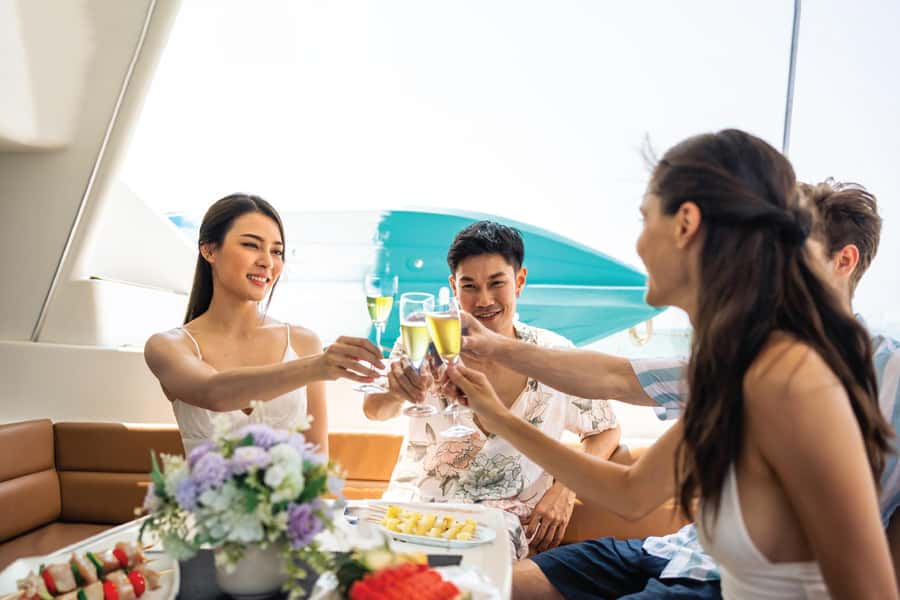 Burj Al Arab: 2-Hour Yacht Tour with BBQ Dinner - The 2-hour rhythm: how the cruise schedule plays out