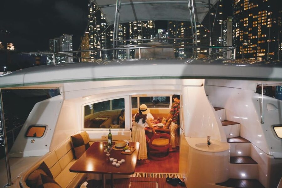 Busan: Group Sightseeing Yacht Cruise with Snacks and Drinks - Why this Busan yacht cruise feels different from a city tour