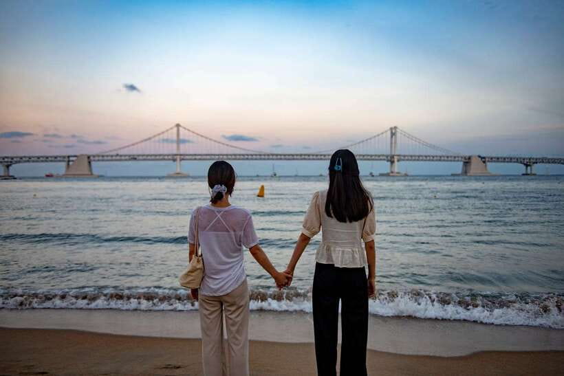 Busan's Best: Sea Temples, Yacht Tour & Sky Capsule Day Tour - Key Points at a Glance
