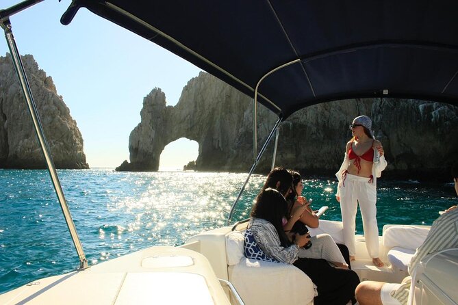 Cabo Private Yacht Tour: The Arch, Sea Lions & Scenic Beaches - The scenic cruise: Pelican Beach, Neptune’s Finger, and the big views