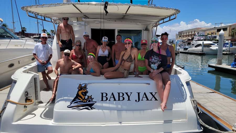 Cabo: Private Yacht Tour, Water Activities, Lunch & Drinks - Arch of Cabo San Lucas: The Sightseeing Part You’ll Actually Remember