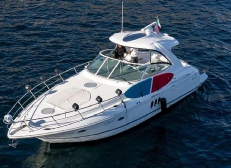 Cabo: Private Yacht Tour, Water Activities, Lunch & Drinks - Snorkeling, Paddleboarding, or Floating on a Lily Pad Mood