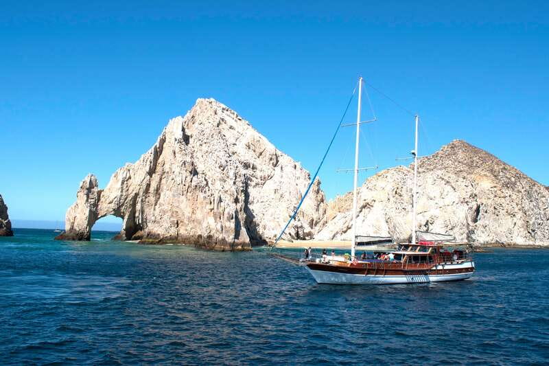 Cabo San Lucas: Sunset Yacht Cruise w/Chef Dinner & Open Bar - Dinner below deck: the Baja Duo and why the timing works