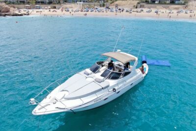 Cabo San Lucas Yacht Rental all inclusive - Stop 1: El Arco and the sea lion colony (plus why this part moves fast)