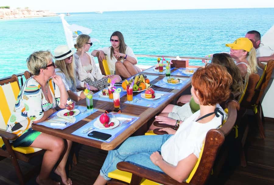Cairo to Red Sea: VIP Yacht Cruise, Snorkeling & Lunch - The VIP yacht vibe at the marina (and what you’ll notice first)