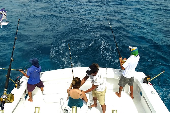 Cancun fishing charter if you don't fish you don't pay 46ft yacht 12pax 25P14 - Who This Cancun Fishing Charter Suits Best