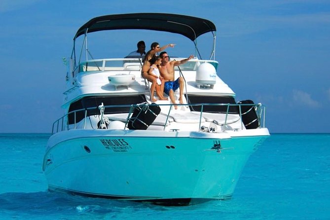 Cancún Yacht Rental SeaRay 46ft 25P13 - The 2-hour Cancun Bay cruise: short, simple, and still worth it