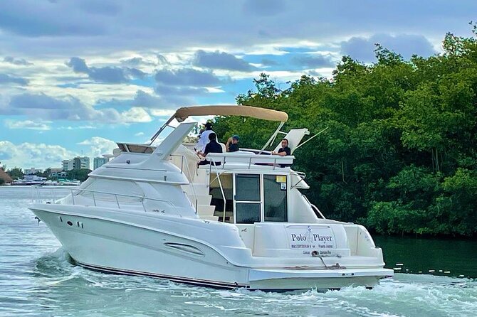 Cancun Yacht Tour - SEARAY YACHT 46 FT GREAT FOR SUNSET 15 PEOPLE MAX 25P9 - Los Blanquizales natural pools: swimming and photo time