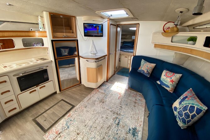 Cancun yachts rental BEATIFUL YACHT 46FT, 15 PAX MAX 25P6 - Isla Mujeres Portion: Why It’s Worth the Extra Time