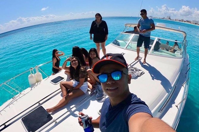 Cancun yachts rental BEATIFUL YACHT 46FT, 15 PAX MAX 25P6 - Cancun Lagoon at Sunset: The Best Use of the Longer Option