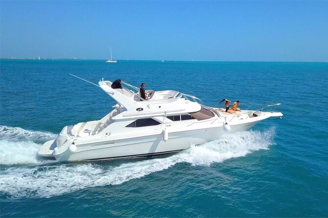 Cancun yachts rental YACHT 46 FT, 15 PAX MAX 25P12 - What Included Drinks and Music Really Mean for Your Day
