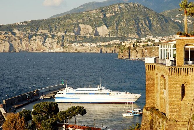 Capri Private Boat Tour from Sorrento, Positano or Naples - Yacht Klase 50 - Quick things to know before you sail