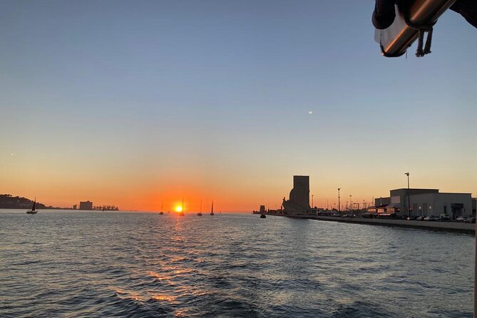 Classic Yacht Experience in Lisbon with portuguese wine - Should You Book the Lisbon Yacht Experience With Portuguese Wine?