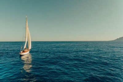 Classic Yacht Sailing in Cannes - Stop 1: Massif de l’Esterel from the sea