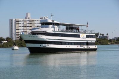 Clearwater Daytime Yacht Sightseeing Cruise with Optional Dining - The 2-hour cruise loop: what you’ll actually see on the inland waters