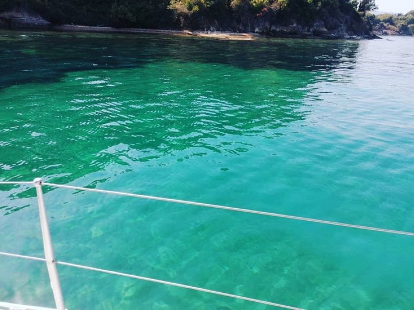 Corfu: Private Yacht Cruise - Food and drinks onboard: not gourmet, but actually pleasant