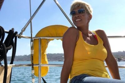 Daytime Sailing Along San Diego's Skyline - The included wine, blankets, and small comforts