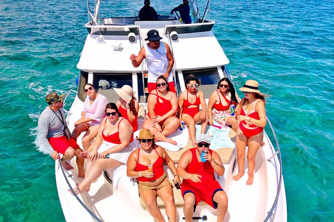 Deluxe Yacht 48FT with FlyBrige Rental in Cancun - The route you get: Nichupte Lagoon, mangroves, and the big turquoise shift