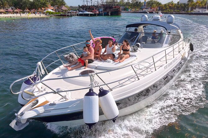 DIVA 60ft Elite Italian Yacht Experience in Cancun - Your crew: more than background support