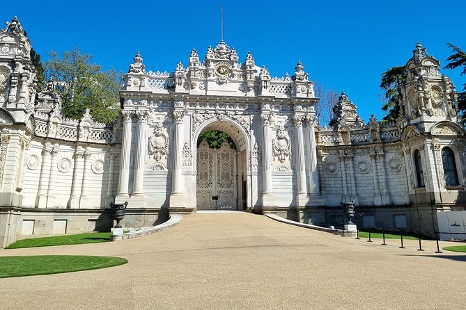 Dolmabahçe Palace and Sunset Tour on Luxury Yacht - Dolmabahçe Palace: where the Ottoman court meets modern Istanbul