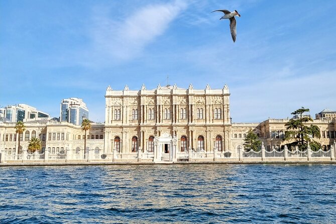 Dolmabahçe Palace and Sunset Tour on Luxury Yacht - Anadolu Hisarı: the Asian-side fortress and the reality of access