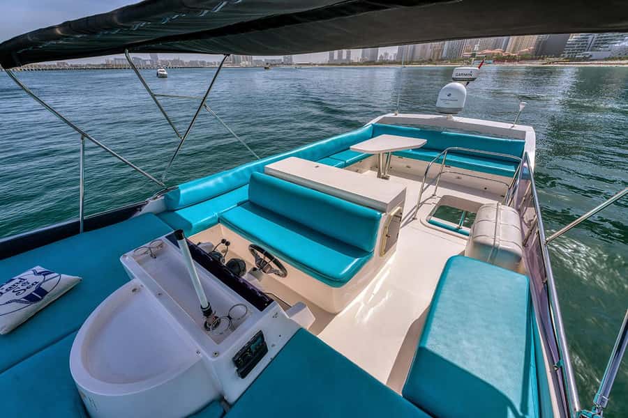 Dubai: 2-Hour Private Yacht Cruise around Burj Al-Arab - Getting to the yacht: Dubai Marina Mall and Pier 7