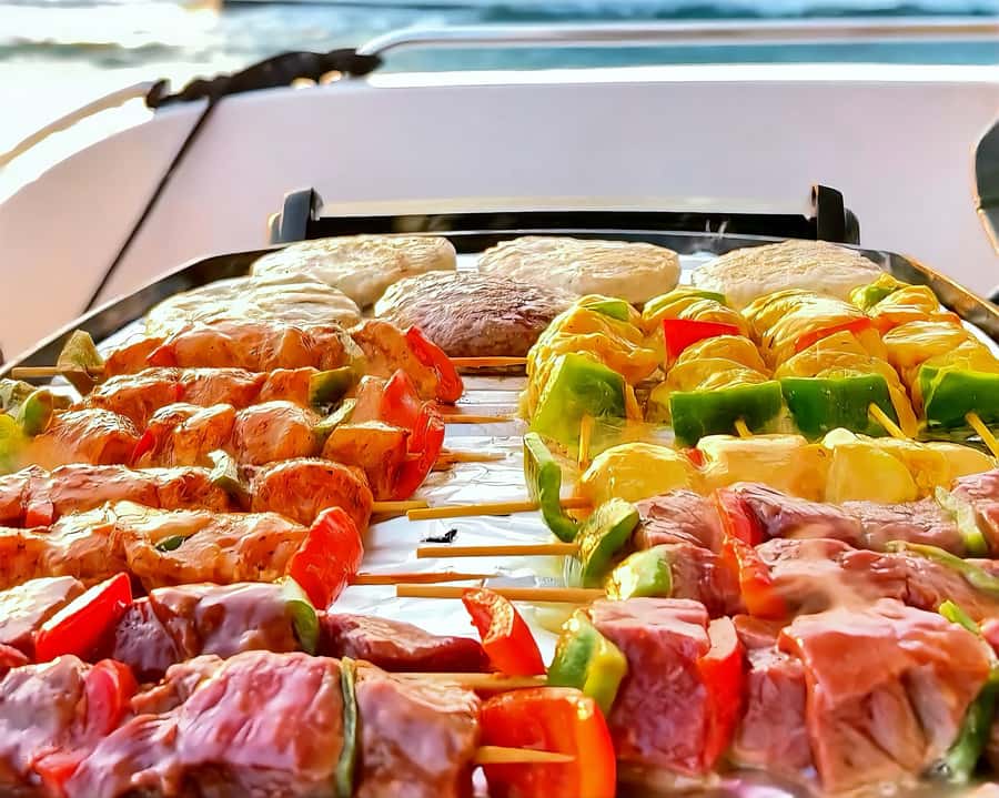Dubai: 2 hr Private Yacht Cruise & softdrinks + Optional BBQ - Getting on board: what’s included on the 50-foot luxury yacht