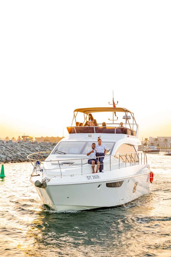 Dubai: 52ft Private Luxury Yacht Experience - Boarding at Dubai Harbour Yacht Club: quick logistics that save stress