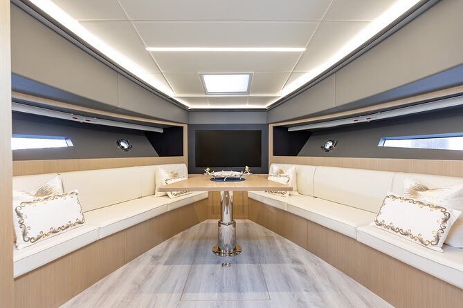 Dubai: 52ft Private Luxury Yacht For Rental - Stop by stop: what to watch for (and what can be tricky)