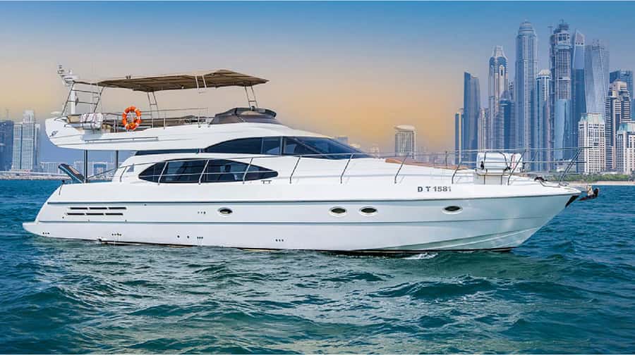 Dubai: 58-Feet Yacht Sea Trip - Entering Dubai Marina on a 58-Foot Yacht
