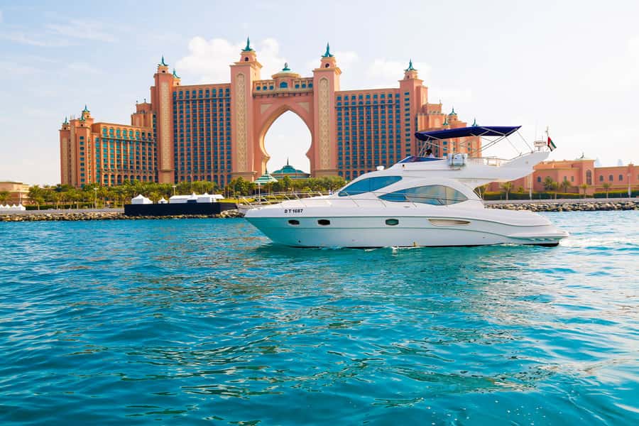 Dubai: Atlantis and Burj Al Arab Cruise on Luxury Yacht - Chartering a yacht: what the Dubai Marina departure really means