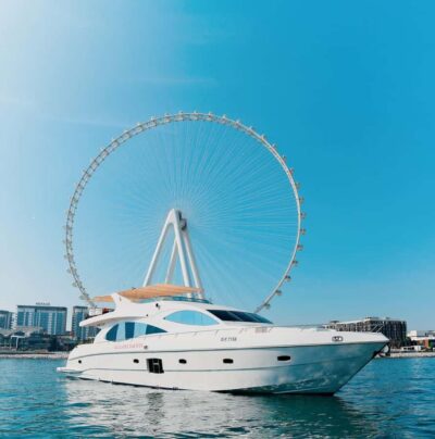 Dubai: Instagrammable Yacht Tour with Drinks & Ain/JBR Views - The 60-minute pace: short enough to fit, long enough to feel complete