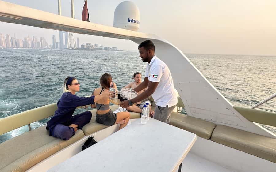 Dubai: Luxury Sunset Yacht Tour with Snacks and Drinks - Who should book this sunset yacht tour (and who shouldn’t)