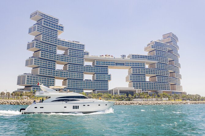 Dubai Luxury Yacht Tour with Live BBQ & Drinks - Meeting at Dubai Harbour without stress