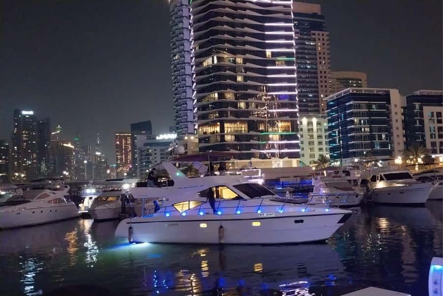 Dubai Marina luxury Yacht Tour: AinDubai,JBR &Harbour(1Hour) - Route walkthrough: Dubai Marina, Ain Dubai, Bluewaters, and JBR