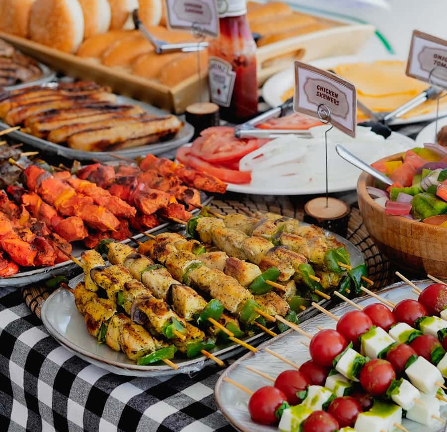 Dubai Marina: Luxury Yacht Tour with Breakfast or BBQ Option - Logistics That Matter: Timing, Weather Changes, and Group Dynamics
