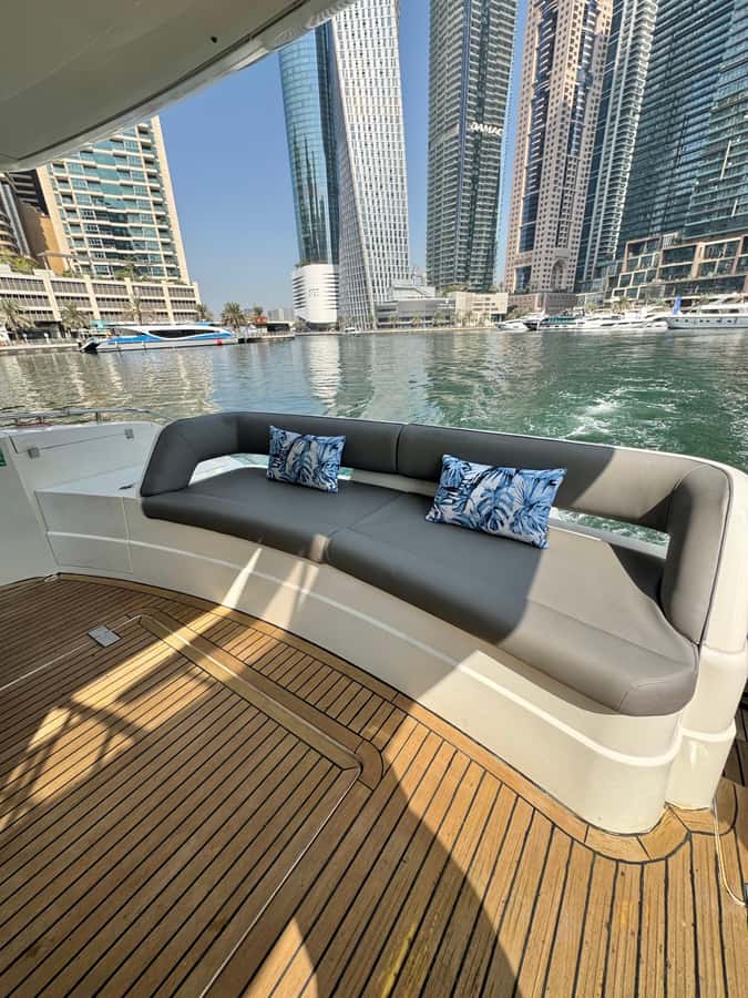 Dubai: Palm Jumeirah luxury private yacht Tour - Photos, timing, and “how to get the best angles”