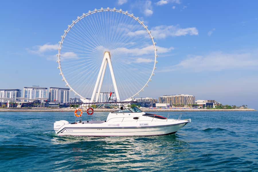Dubai: Private Coastline Landmarks Mini-Yacht Tour - Key Things That Make This Mini-Yacht Tour Worth It