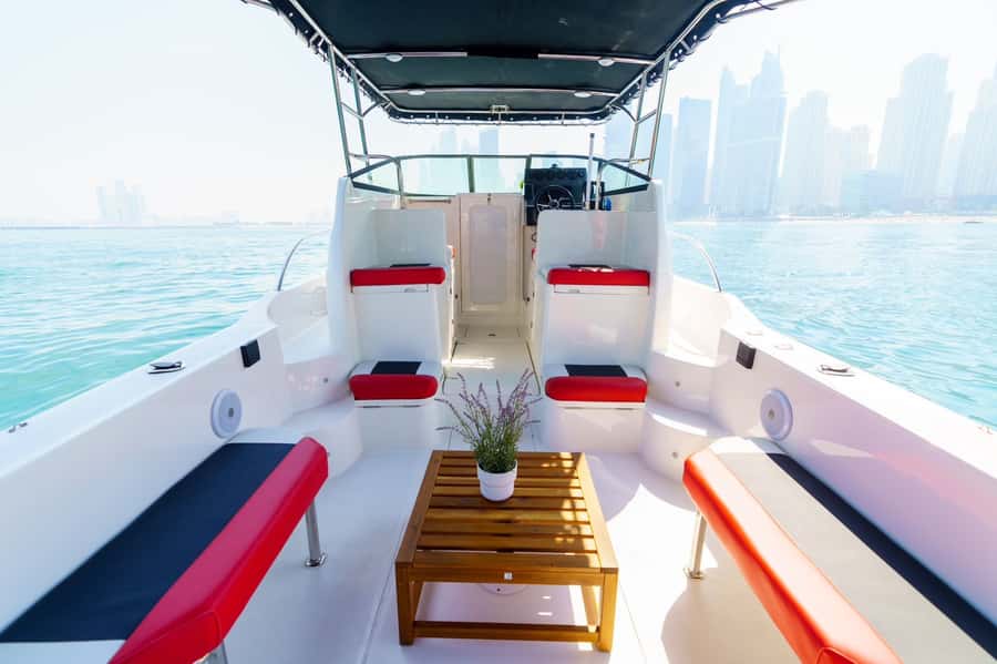 Dubai: Private Coastline Landmarks Mini-Yacht Tour - Dubai Marina Canal + JBR Beach: The Best Warm-Up Views