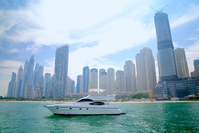 Dubai: Private Luxury Cruise on a Stylish 50FT Yacht. - Crew and service: what you should pay attention to