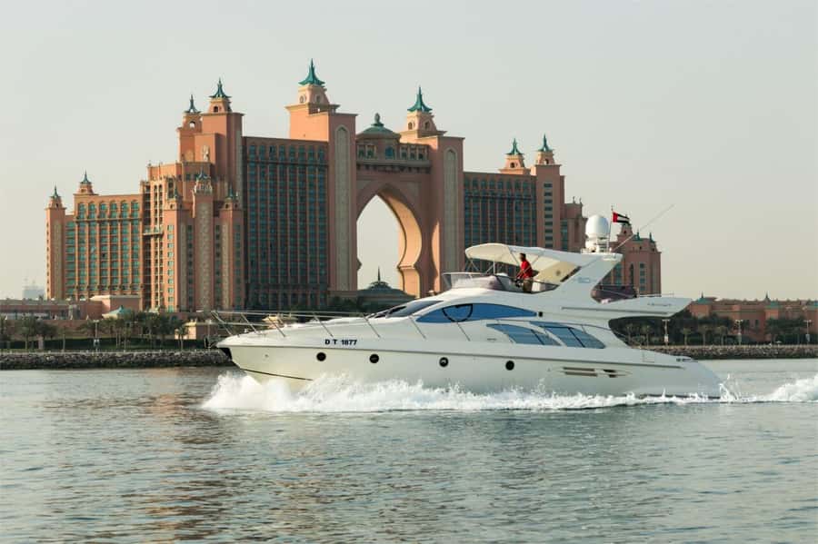 Dubai: Private Luxury Yacht Cruise for up to 20 People - Why this private yacht cruise feels like Dubai, not a checklist