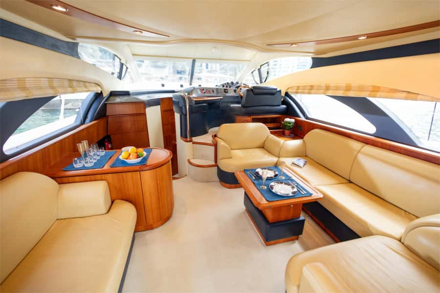 Dubai: Private Luxury Yacht Cruise for up to 20 People - Price and value: how $200 per group can actually work out well